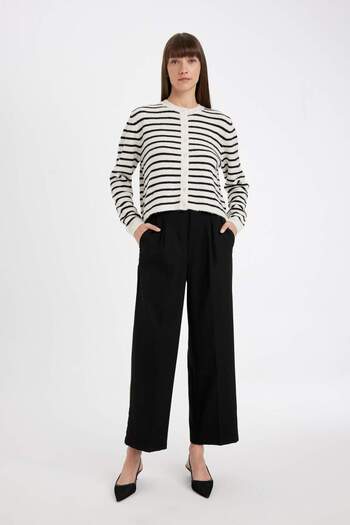 DeFacto Regular Fit Crew Neck Striped Buttoned Knitwear Cardigan 3131905