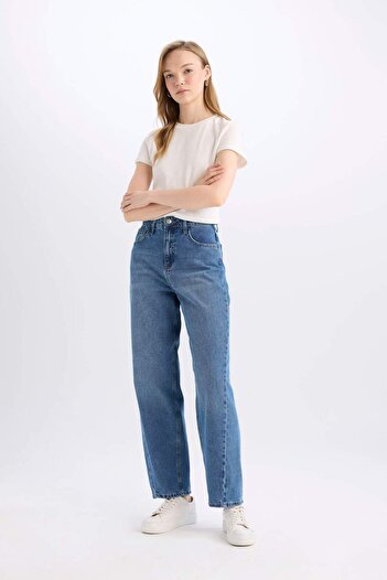 DeFacto Carrot Fit Yüksek Bel Bilek Boy Jean Yıkamalı Pantolon D8355AX24AU