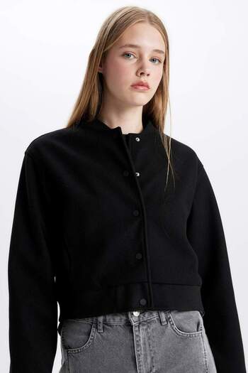 DeFacto College Collar Basic Straight Snap Fastener Bomber Short Stamp Jacket B8726Ax24Au