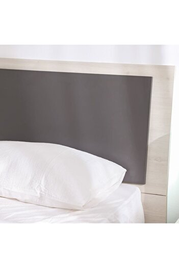 Danube Home Pletora 180x200 King Bed with LED Lights and Hydraulic Under-Bed Storage - Grey Oak L216xW197xH115cm