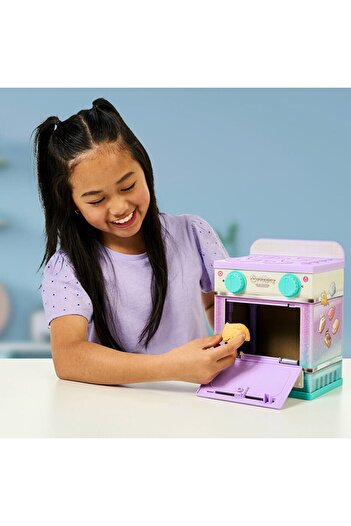 GIOCHI PREZIOSI CKE06000 CCookeez Makery Lil Bakez Fırını ve Sürpriz Kokulu Çörek