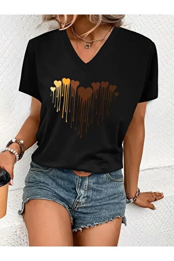 FUFLUNS Melting Hearts Printed Women's Oversize V-Neck T-Shirt