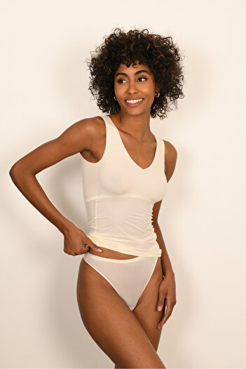 BICCA Casey Series Low Waist Non-Marking Comfort Model String Sexy Thong Panties Ecru
