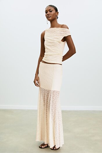 Stradivarius Asymmetric lace top