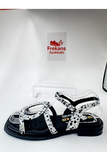NEWGÜLTEKİN Very Stylish Sandals with Genuine Leather Band and Buckle