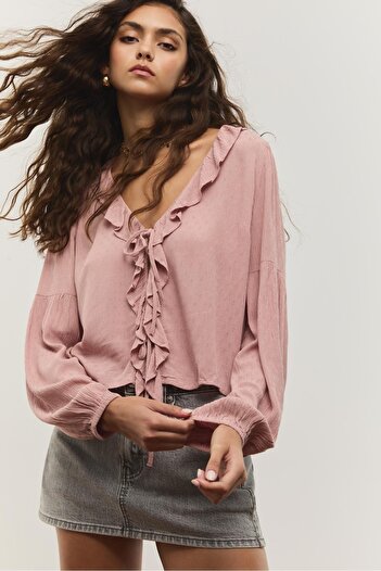 Stradivarius Dökümlü Fırfırlı Bluz