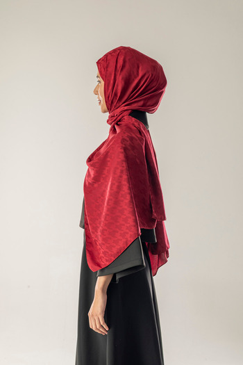 FLEUR SOİE Dark Bordo Big Hawk's Beak Pattern Jacquard Shawl