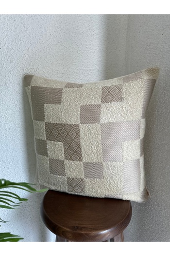 Decamor home Woven Fabric Punch Pattern Cream Throw Pillow Case (Not Digital Printing)