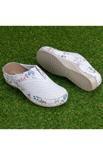 Tellus Women's leather medical clogs 25-06, White with flowers