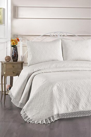Çeyiz Diyarı Zoya Lace Quilted Ultrasonic Double Bedspread Cream