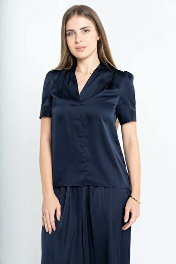 Nichii Soft Short Sleeve V-Neck Blouse