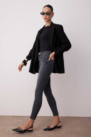 Trendyol Collection Graue High-Waist Skinny Jeans TWOAW25JE00267