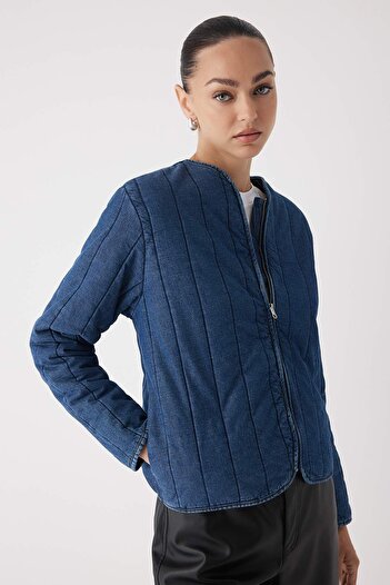 Trendyol Collection Wardrobe Essentials - Dark Blue Quilted Regular Denim Jacket |   Two Aw26Ce00013