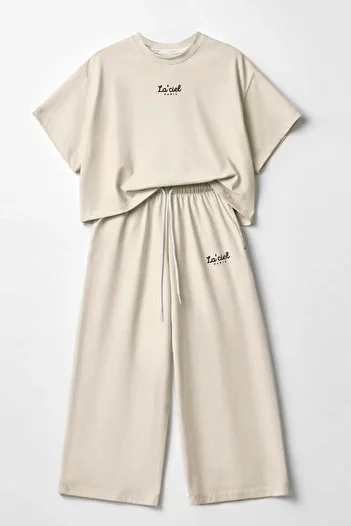 Monila Girl's Text Printed Cotton Tshirt and Sweatpants Set