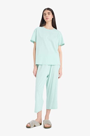 DeFacto Pijama Takımı Kısa Kollu Üst Esnek Belli Kapri Alt-Fall in Love E5821AX25SM