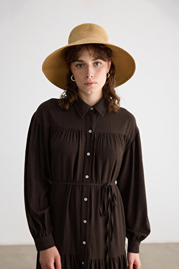 BE BLUE Bitter Brown Buttoned Crinkle Dress