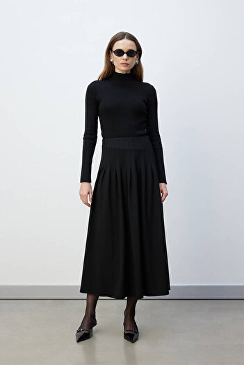 BE BLUE Black Nerve Skirt