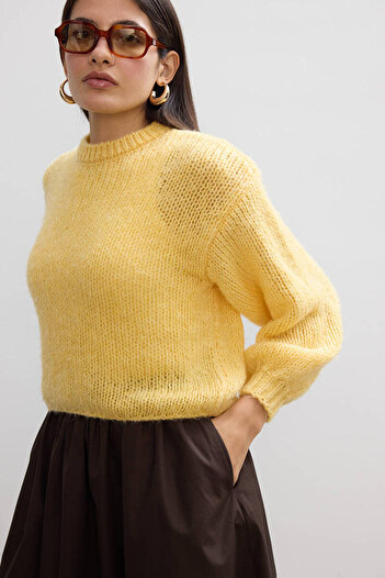 BE BLUE Yellow Balloon Sleeve Sweater