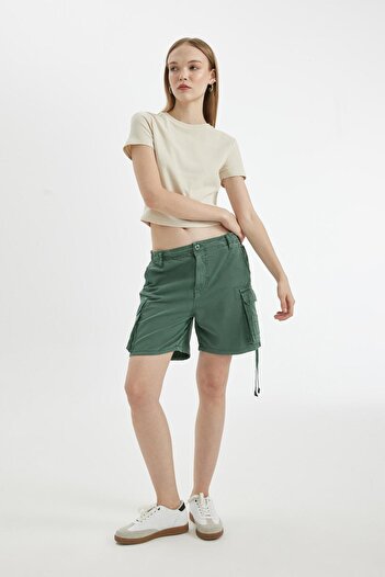 DeFacto Short Leg Gabardine Shorts - Regular Fit, Normal Waist D1006AX24SM