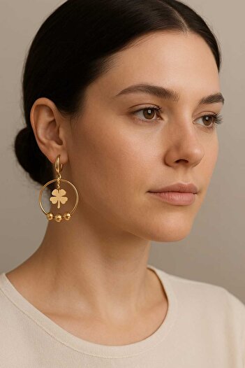 BESMYAR JEWELS Clover Detailed Hoop Earrings – Elegant Design and Lucky Accessory