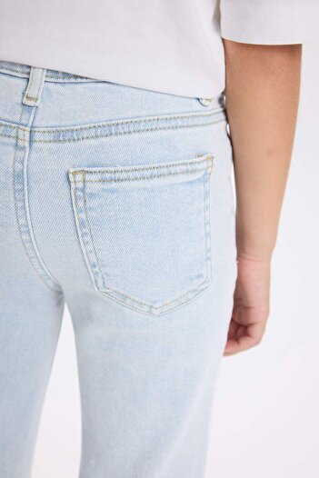 DeFacto Kız Çocuk Okul Flare Fit İspanyol Paça Cepli Jean Pantolon D3523A824WN