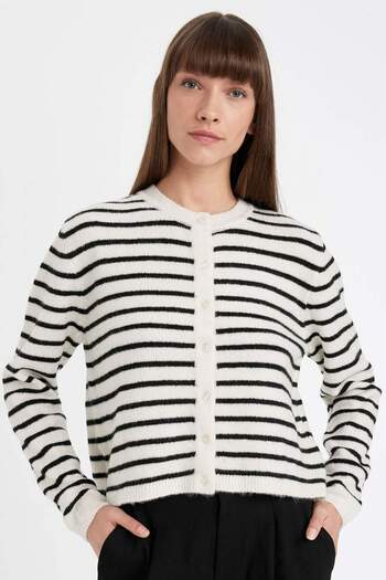 DeFacto Regular Fit Crew Neck Striped Buttoned Knitwear Cardigan 3131905
