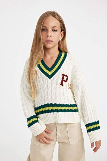 DeFacto Girls' School Standard Fit V-Neck Knitwear Sweater C9669A824Wn