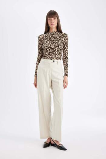 DeFacto Slim Fit Slim Fit Μακρυμάνικο μπλουζάκι με μισό ζιβάγκο με λεοπάρ D4983AX24AU