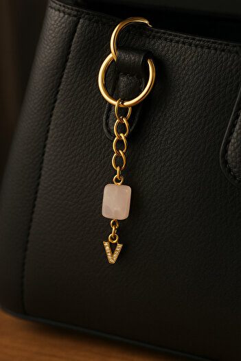 Han Ticarethane Gold Color Stone V Letter Crystal Quartz Keychain Charm