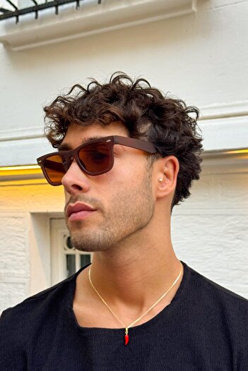 Flaw Wear Aftersun Glasses