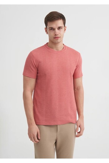 Cazador Dusty Rose Men's Crew Neck T-Shirt