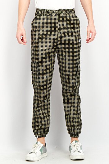 adidas Men Sportswear Fit Plaid Cargo Pants, Black/ Olive