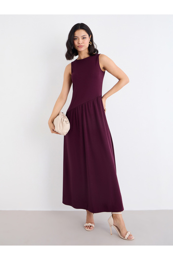 Styli Burgundy Sleeveless Maxi Dress