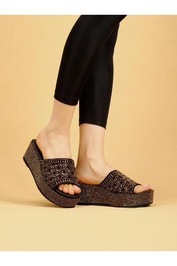 layki Luxlora Sparkling Stone Detailed Gold Women's Platform Slippers