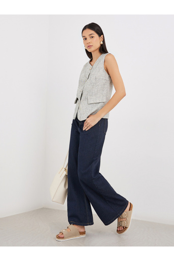 Styli Button Down Sleeveless Waistcoat