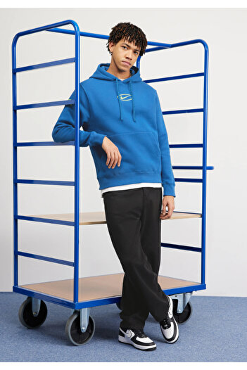 Nike Світшот Erkek з центральним логотипом Swoosh