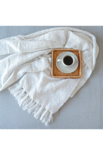 Boutique Blanche Bouclay Throw 130*170 cm