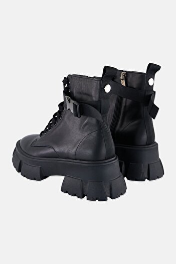 Steve Madden Women Tanker-L Lace Up Ankle Boots, Black