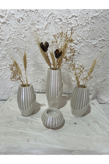 Zigzag Home Decorative 4 Piece Bohemian Style Vase and Candle Holder Set, Sequential Size 4 Piece Vase Set with 1 Piece Candle Holder