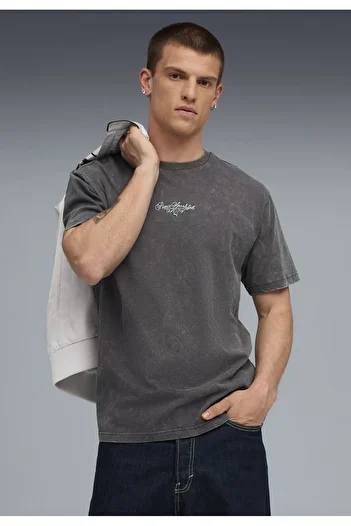 Puma Pánské tričko Graphic Font Play Relaxed Washed Tee