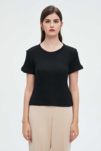 Nichii Women's Short Sleeve Solid Top with Round Neck