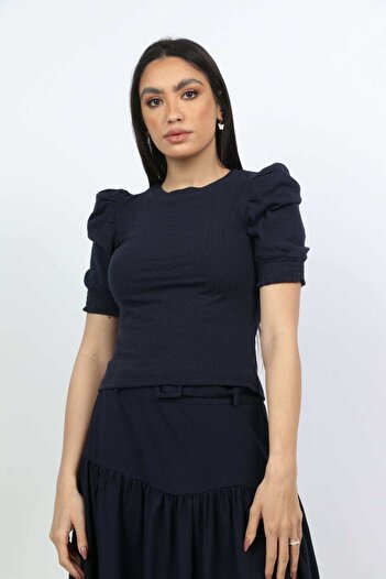 Nichii Women's Basic Fitted Blouse with Puff Sleeves
