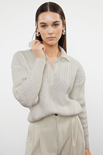 Trendyol Collection Soft Textured Wide Fit Ecru Knitwear Sweater - TWOAW21KZ2635