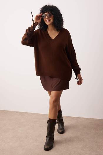 Trendyol Curve Brown V-Neck Sleeves Shir Detail Knitwear Sweater Tbbaw23An00023