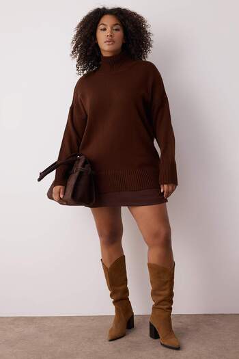Trendyol Curve Brown Turtleneck Off-Shoulder Knitwear Sweater