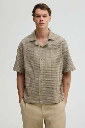 H&M Loose Fit Waffled resort shirt
