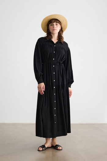 BE BLUE Black Buttoned Crinkle Dress