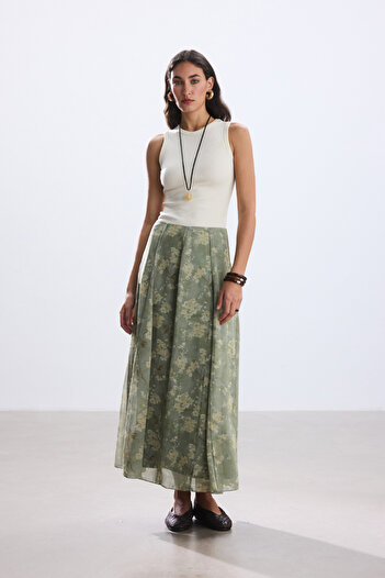 BE BLUE Pastel Green Floral Patterned Chiffon Skirt