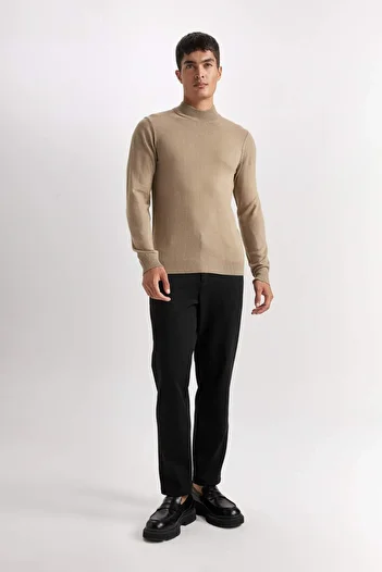 DeFacto Slim Fit Slim Fit Jumătate de rolă Pulover de bază simplu din tricotaj R1127AZ24WN