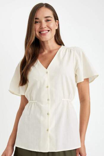 DeFacto Regular Fit V-Neck Short Sleeve Shirt D5310Ax24Hs
